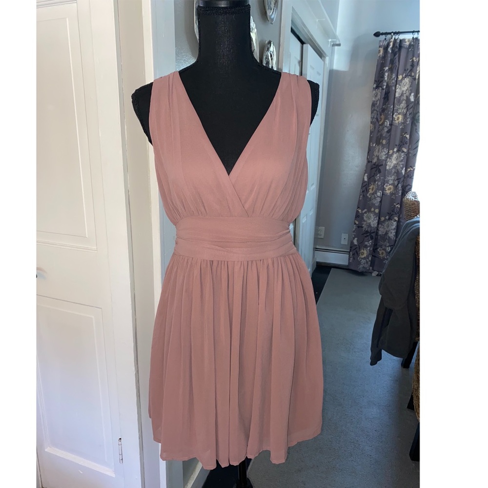 Brand new mauve flowy dress